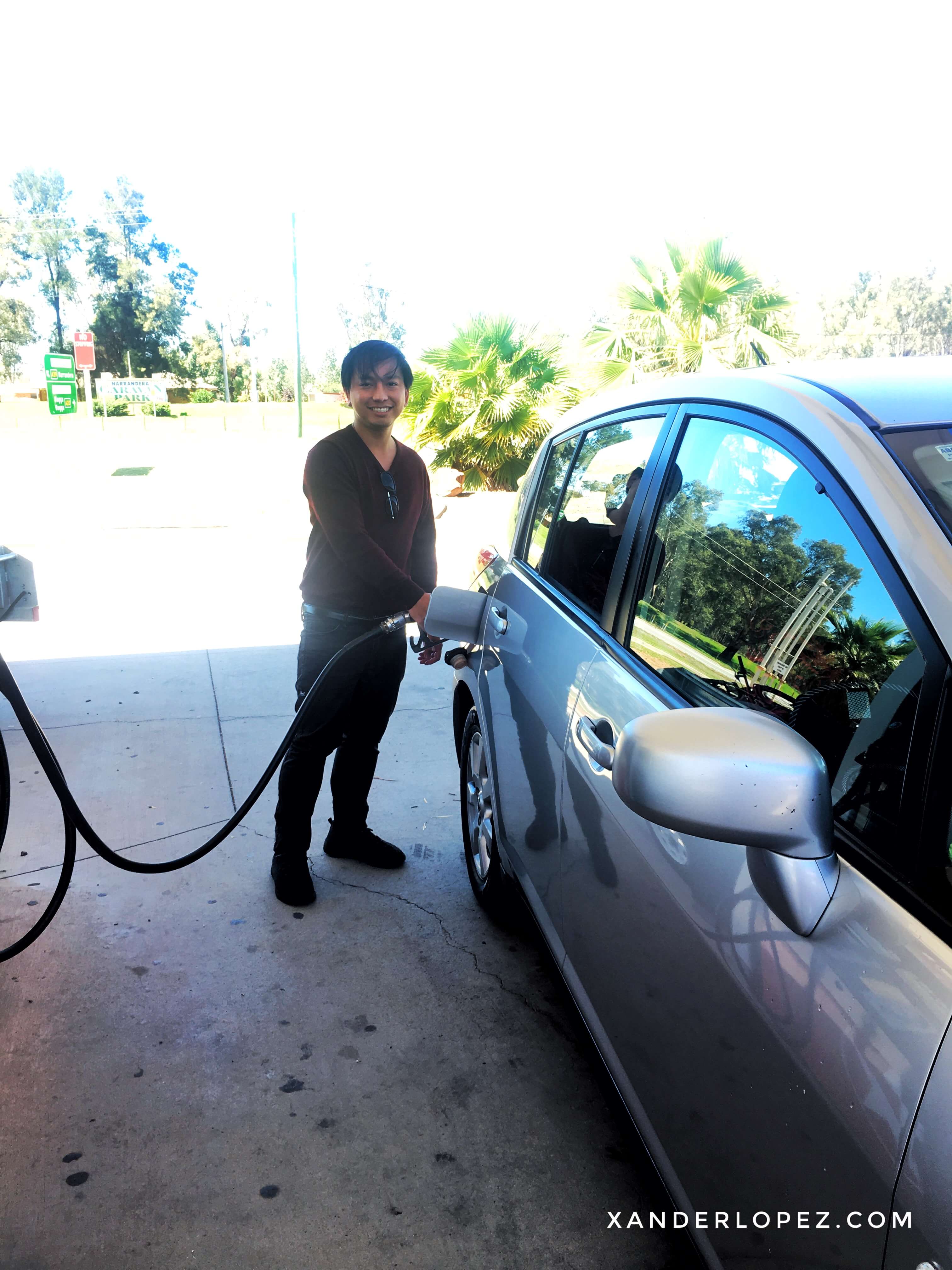 australia-melbourne-brisbane-petrol